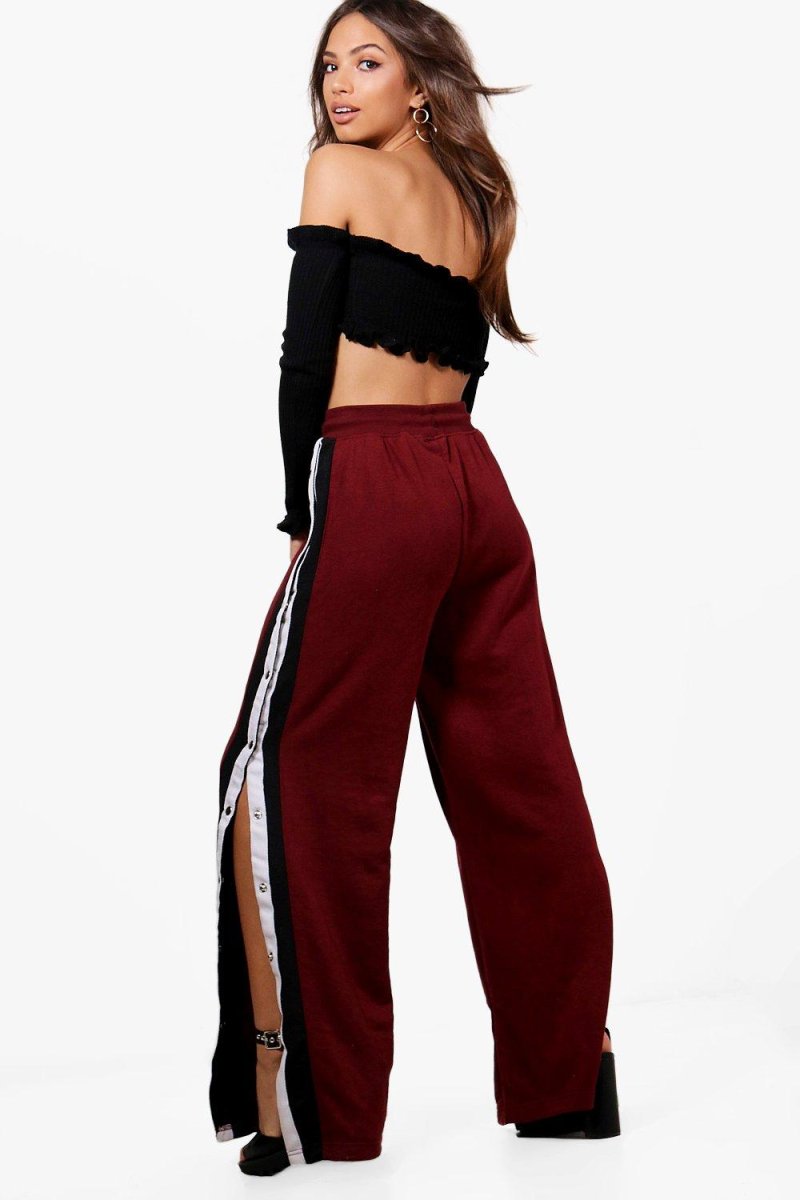 Широкие спортивные брюки с разрезами