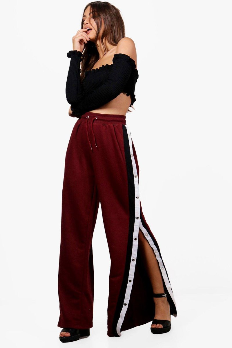 Спортивные штаны с разрезами по бокам