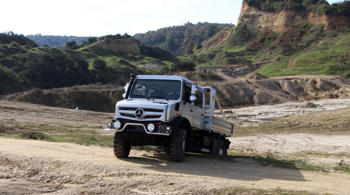 Unimog Double Cab
