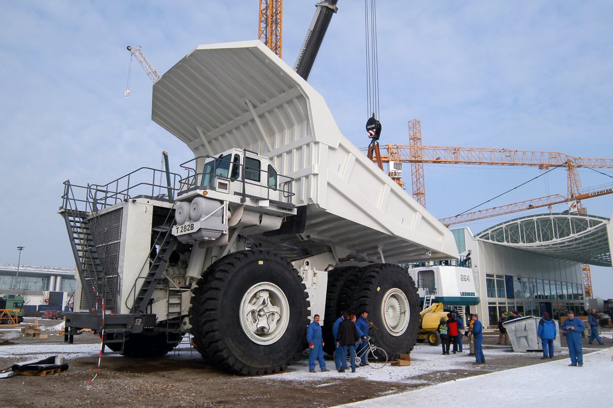 Liebherr t282b