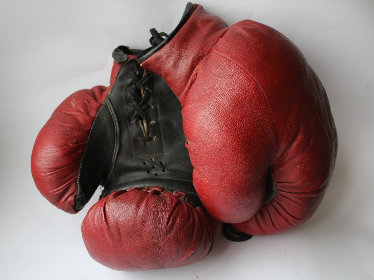 Боксерские перчатки стиль СССР