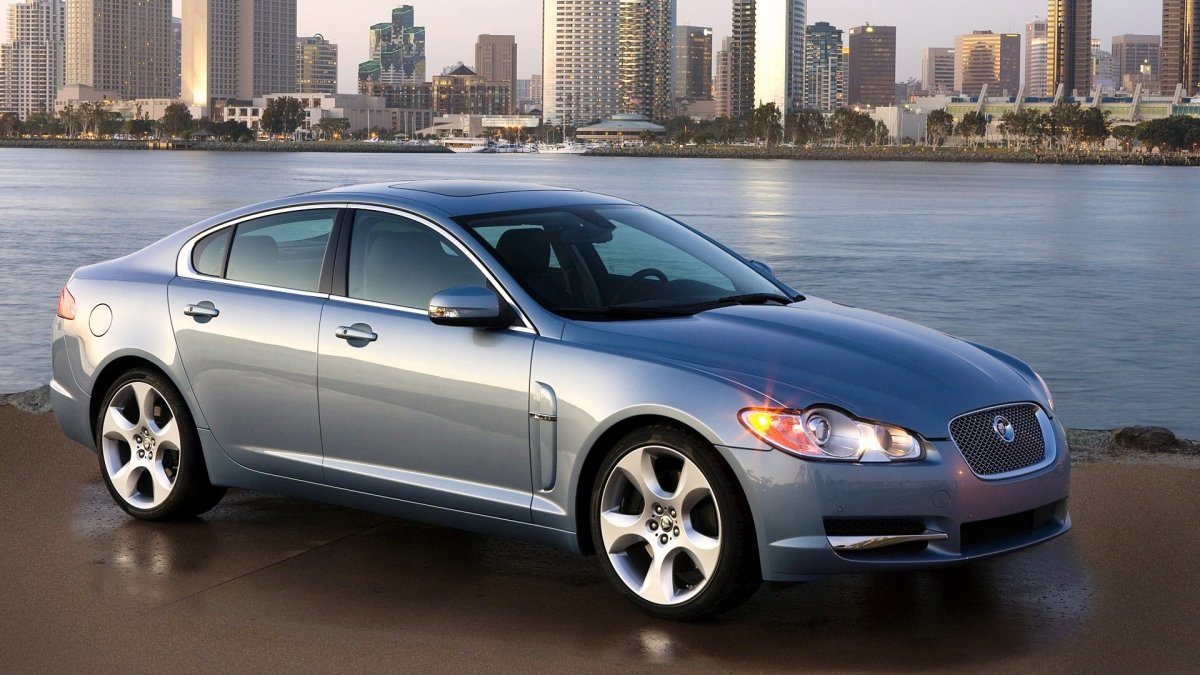 Jaguar XF 2005