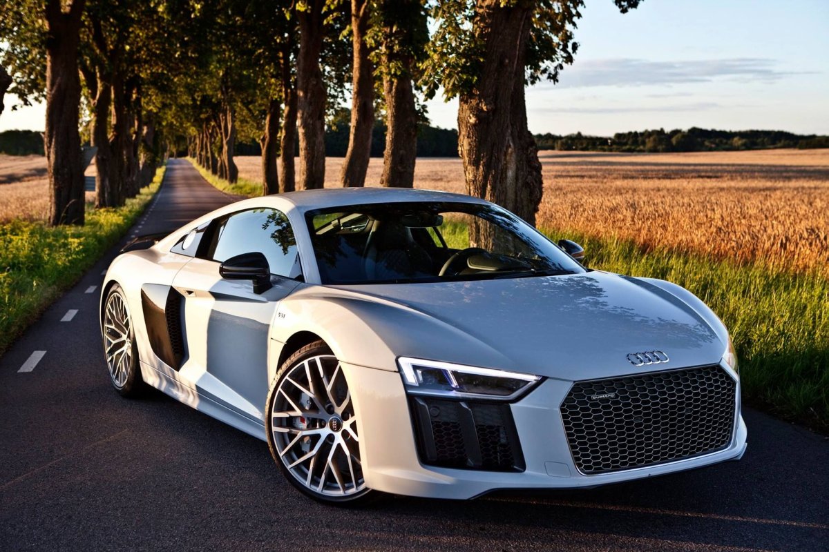 Audi r8 v10 Plus