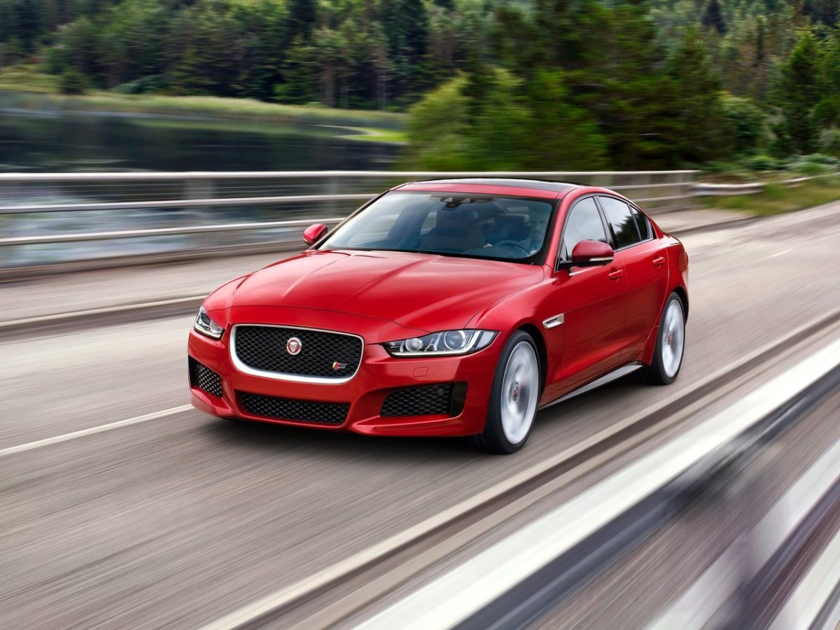 Jaguar xe16