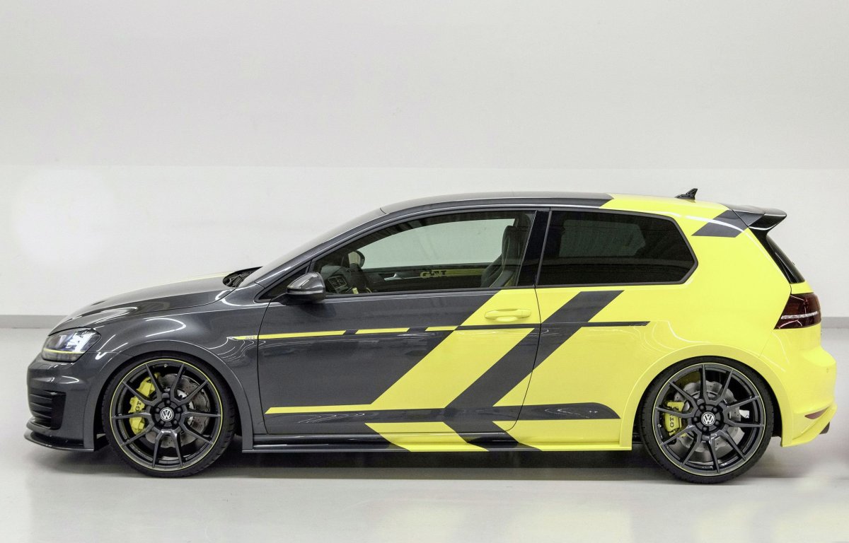 VW Golf 7 GTI желтый
