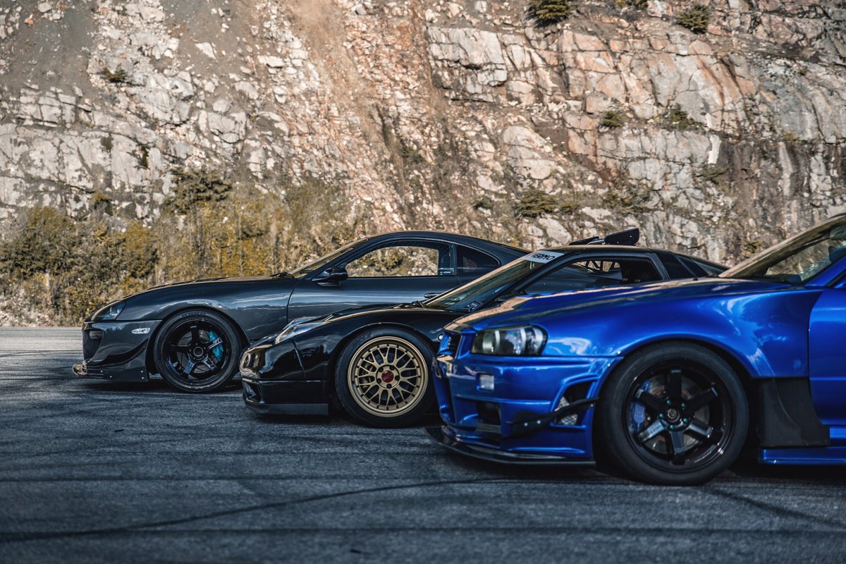 Nissan r34 GTR Toyota Supra