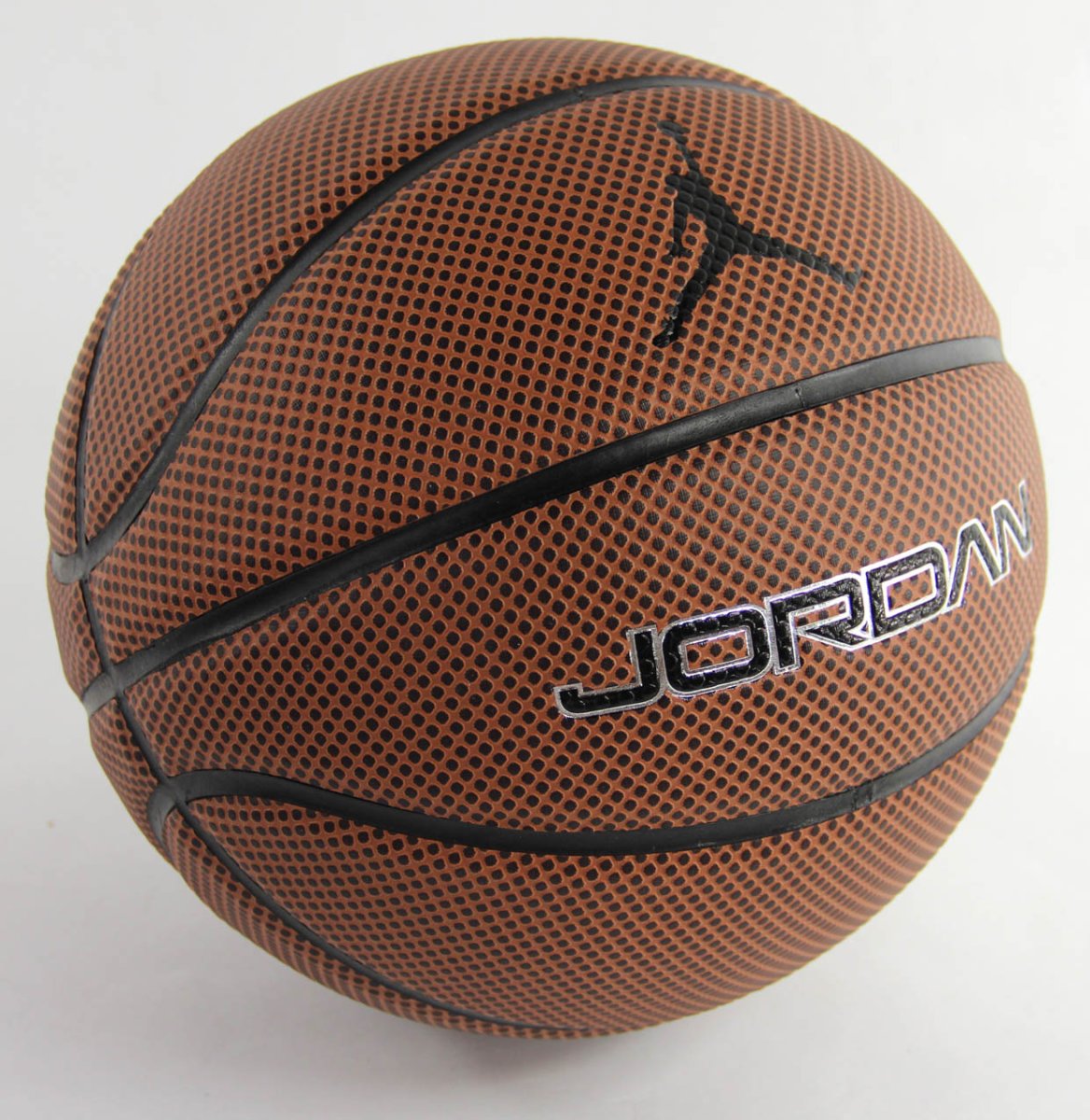 Баскетбольный мяч Nike Jordan