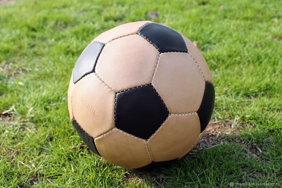 Сувенирный футбольный мяч