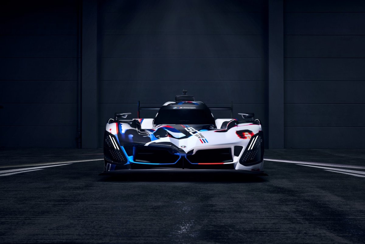 BMW M Hybrid v8