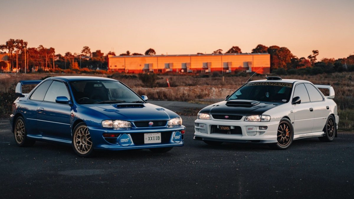 Subaru Impreza WRX 22b белая