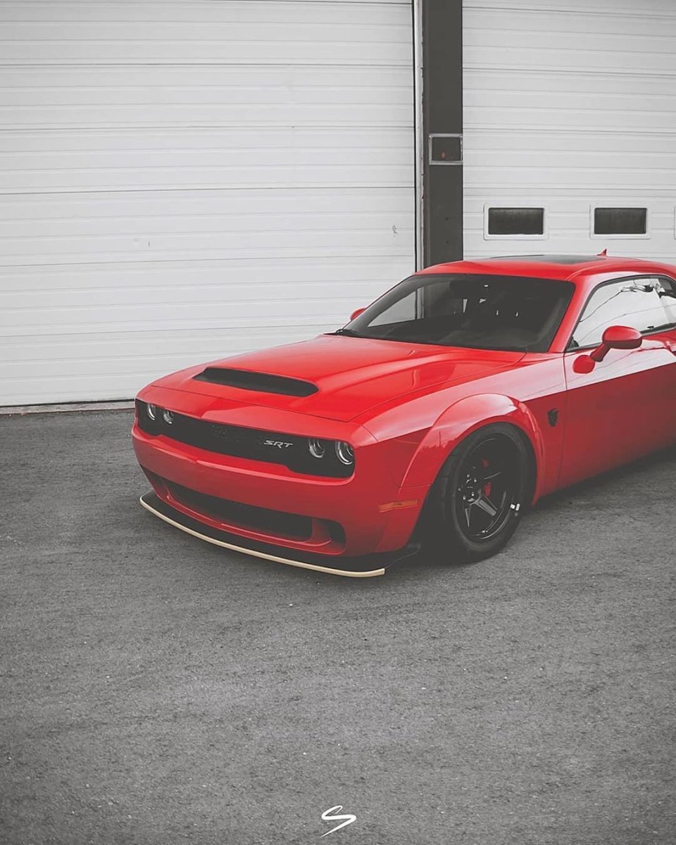 Dodge Challenger Hellcat Demon