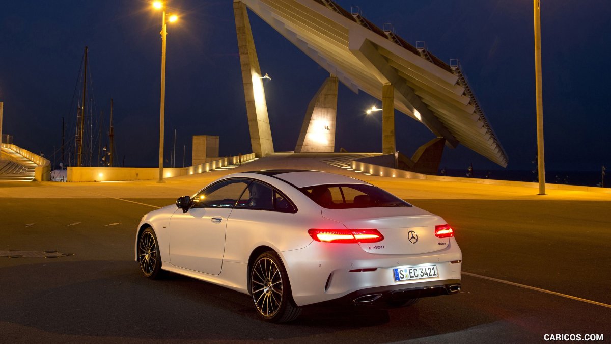 Мерседес е200 купе сзади