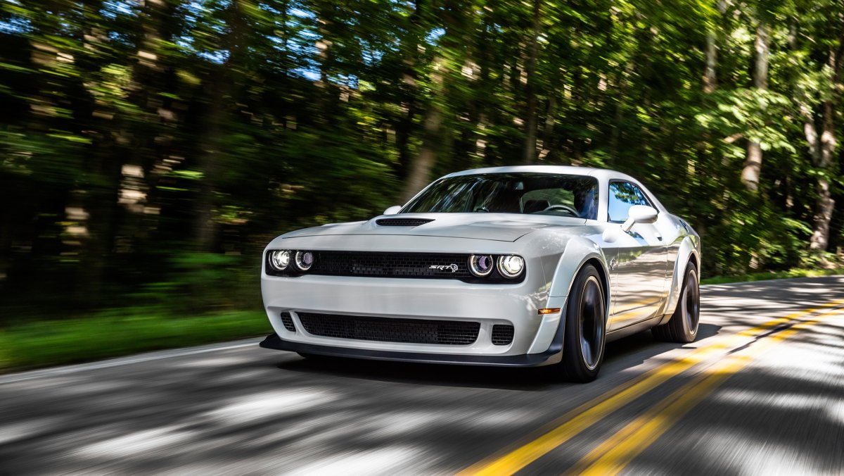 Dodge Challenger srt Hellcat