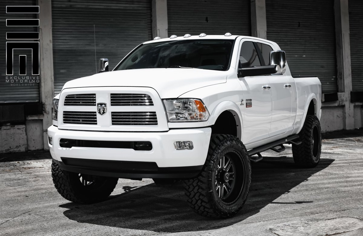 Dodge Ram 2500 White
