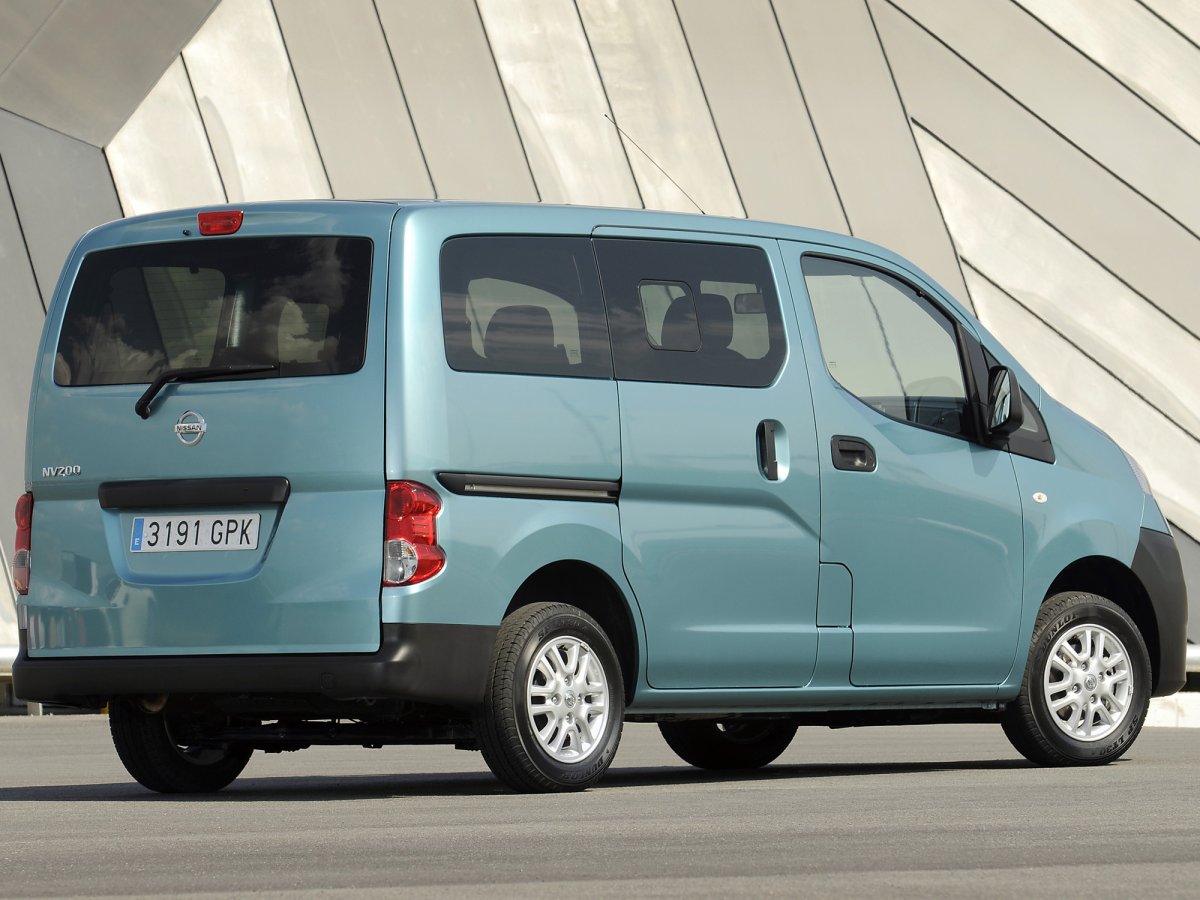 Nissan nv200 i