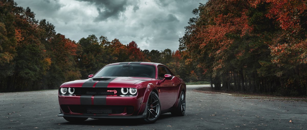 Dodge Challenger srt Hellcat 4k
