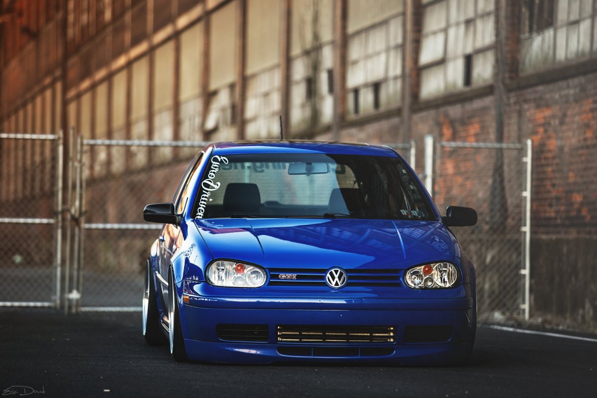Volkswagen Golf GTI Blue