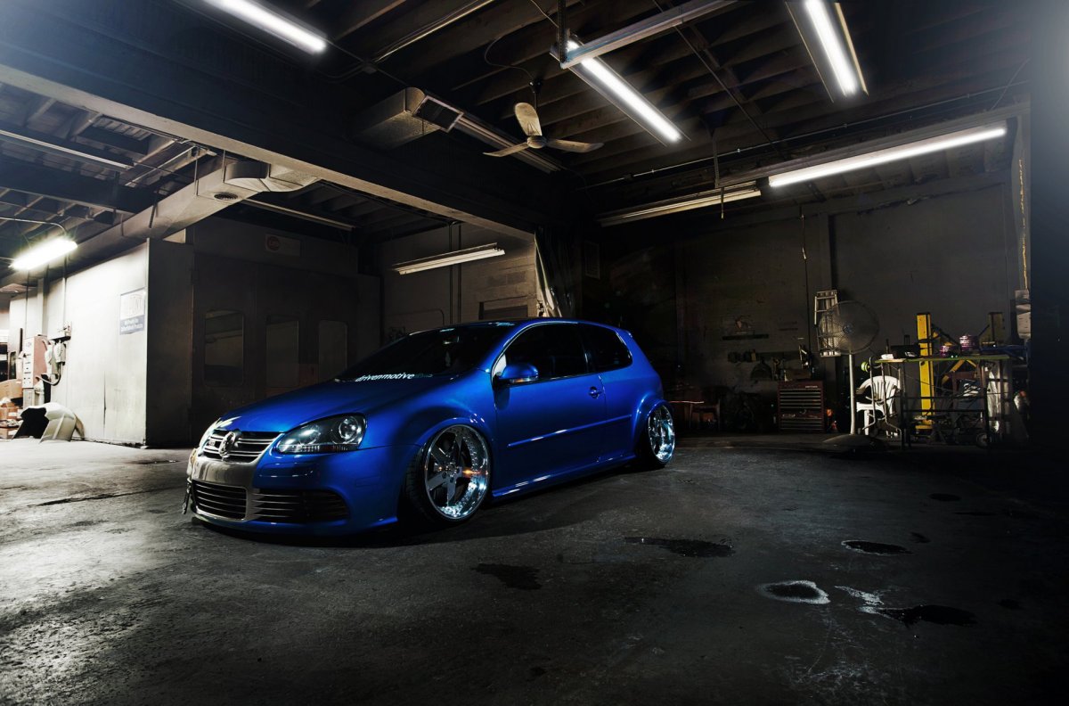 Blue Volkswagen Golf Tuning