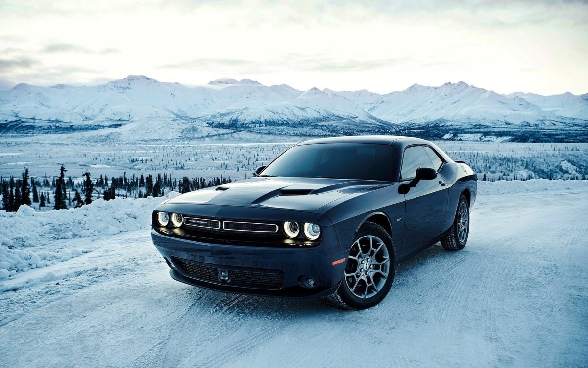 Dodge Challenger gt AWD