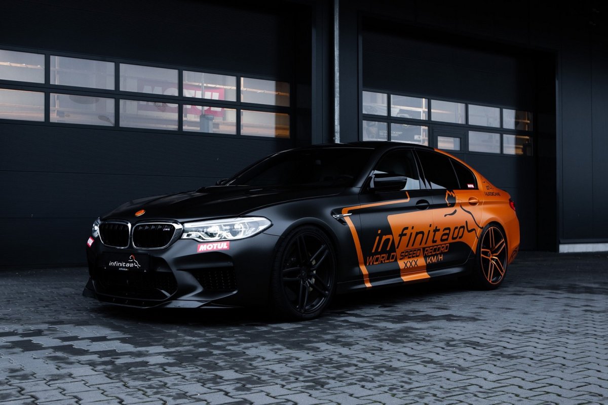 BMW m5 f90 Competition винил