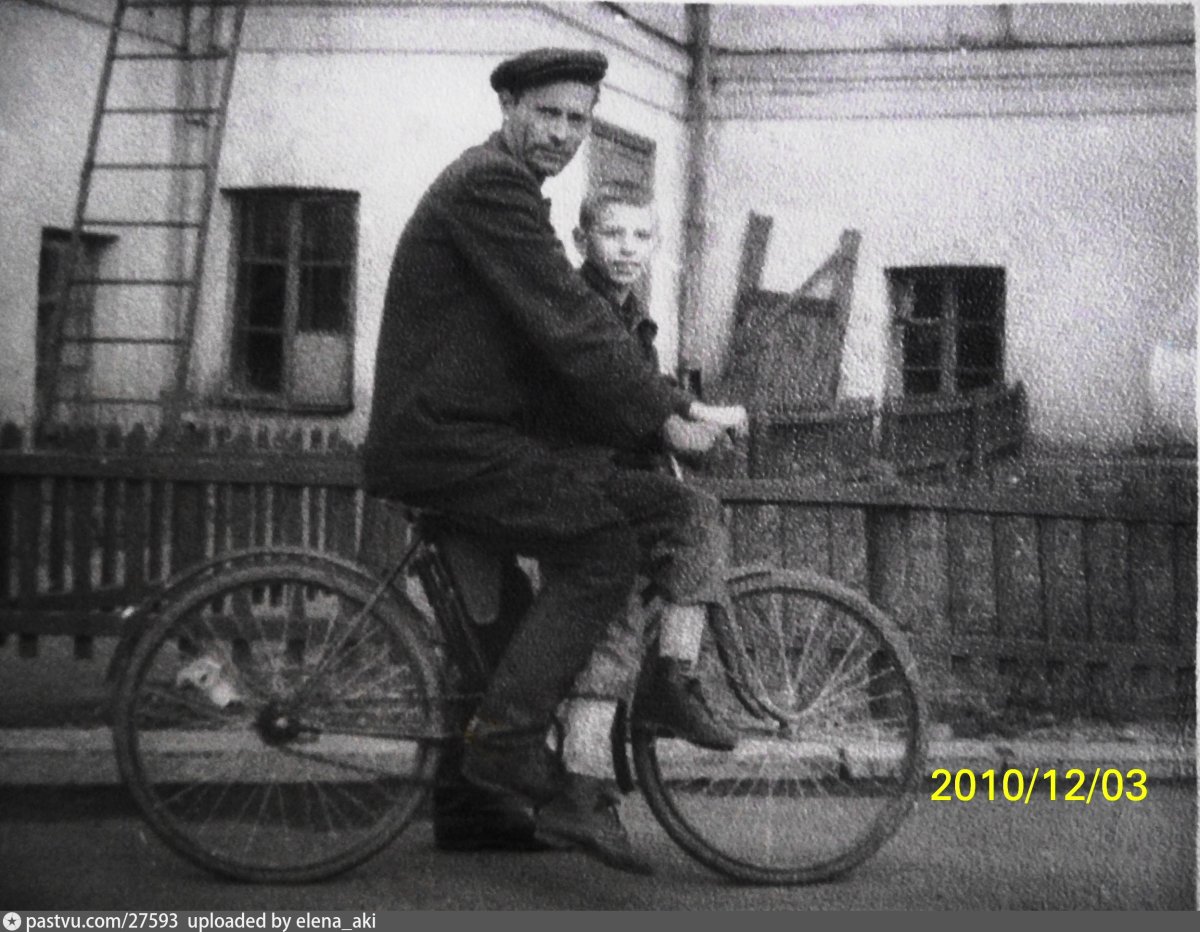 Фотографии старой Москвы велосипед