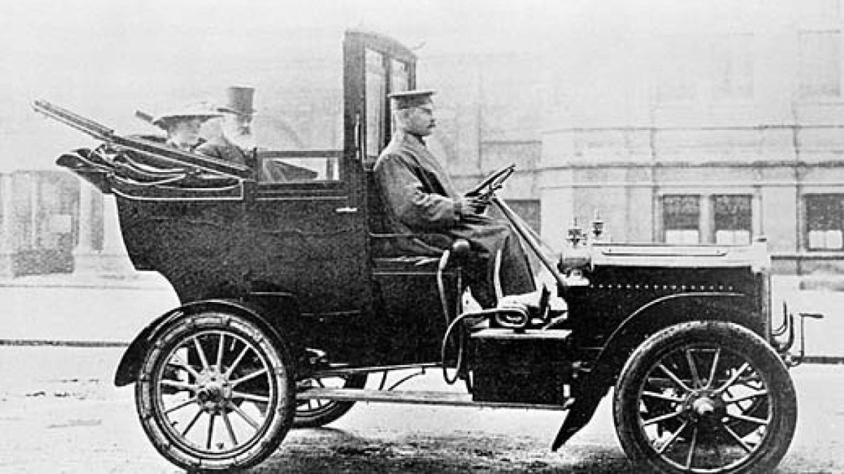 Первое такси Российской империи 1907г