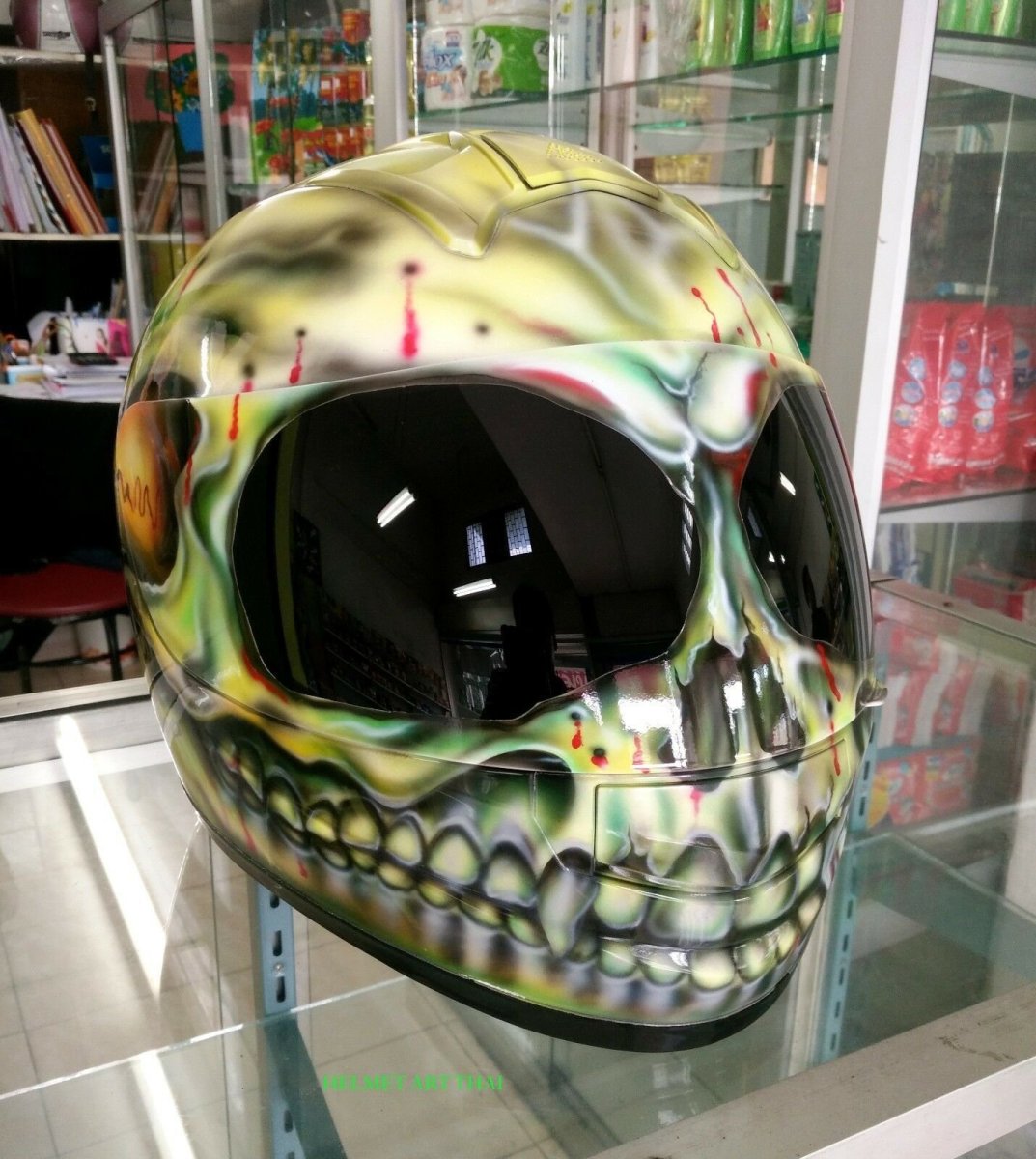 Необычные мотошлемы