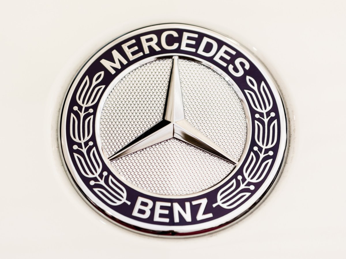 Знак Мерседес вафельная