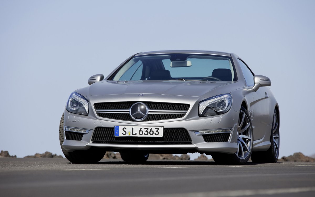 Мерседес Бенц r63 AMG