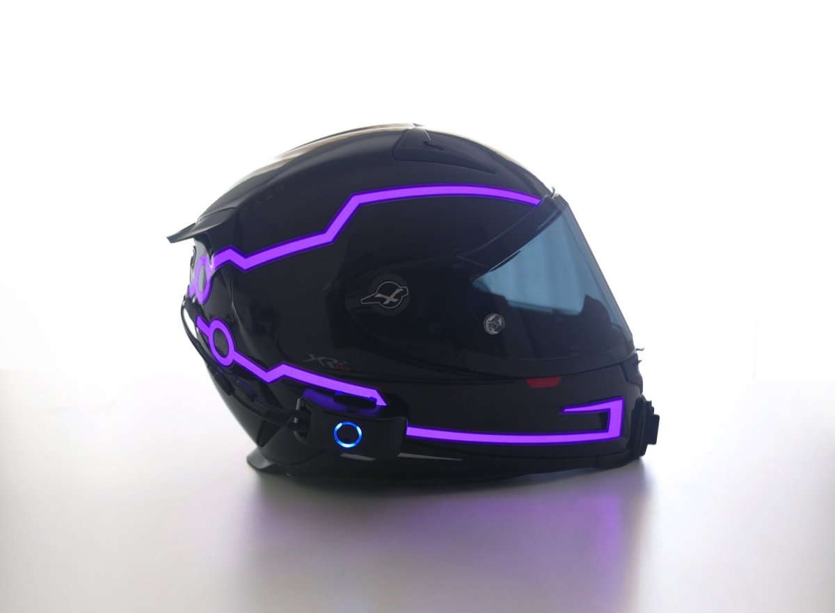 Светящийся шлем для мотоцикла