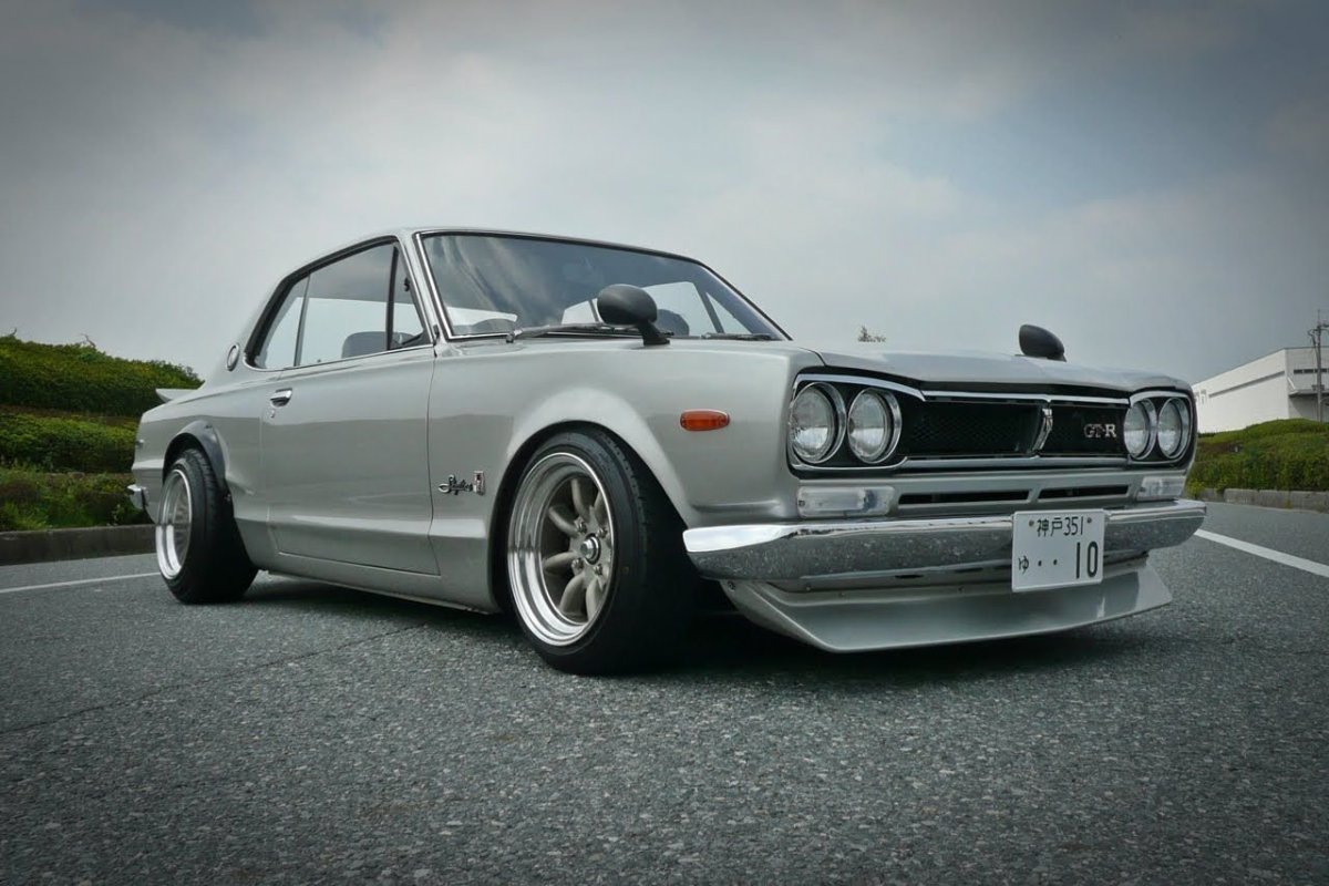 Nissan Skyline r2000