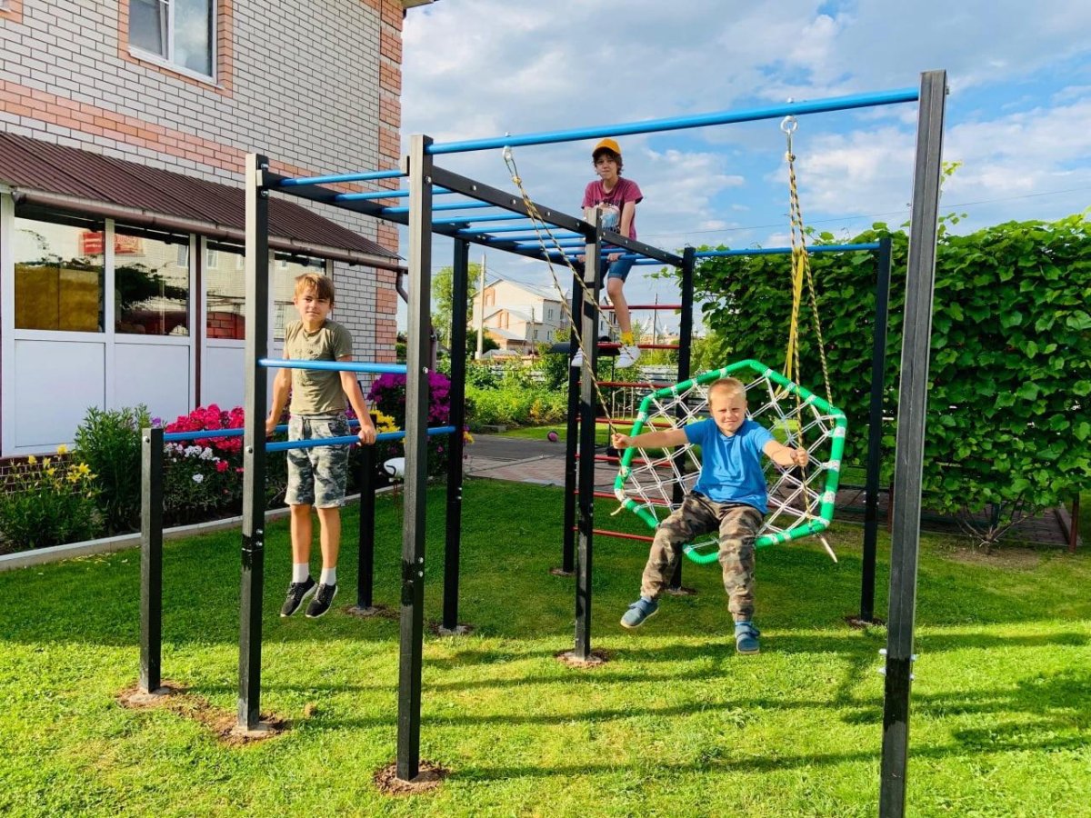 Спортивные комплексы уличные Workout качели