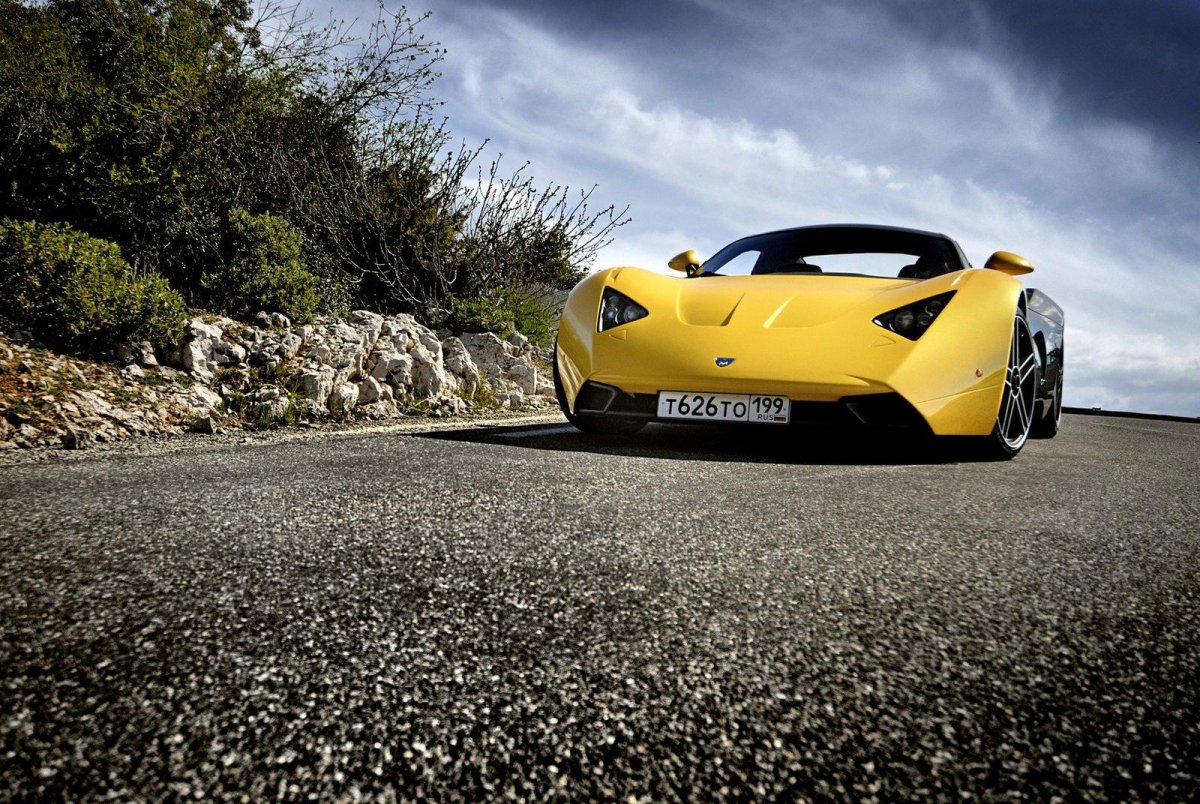 2010 Marussia b1