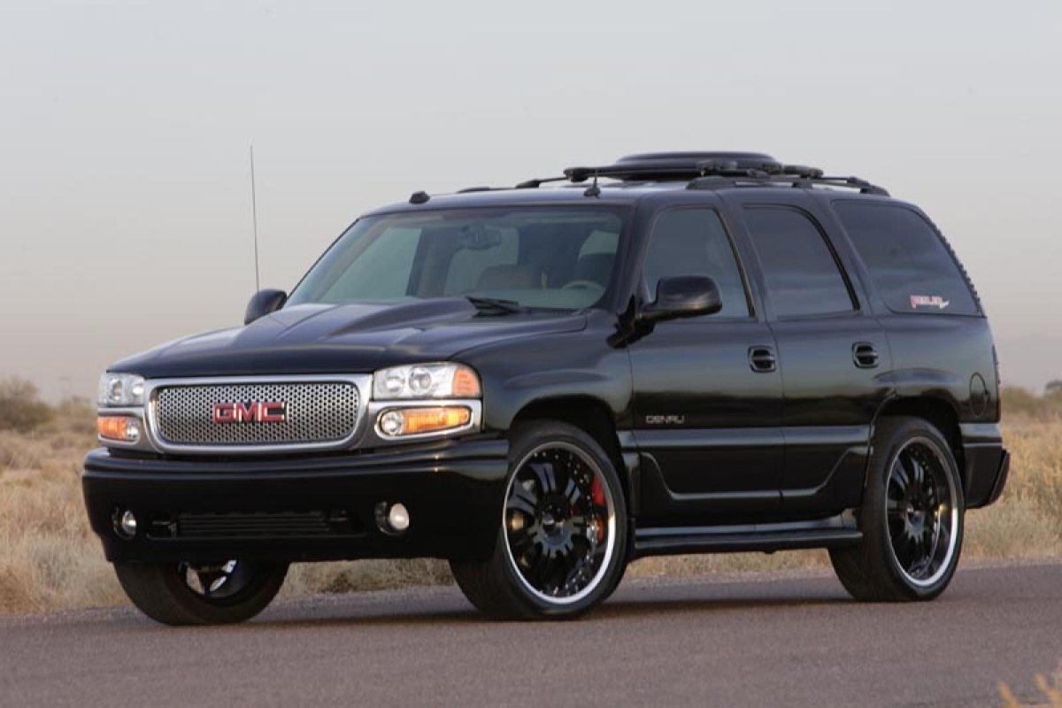 GMC Yukon Denali 2005