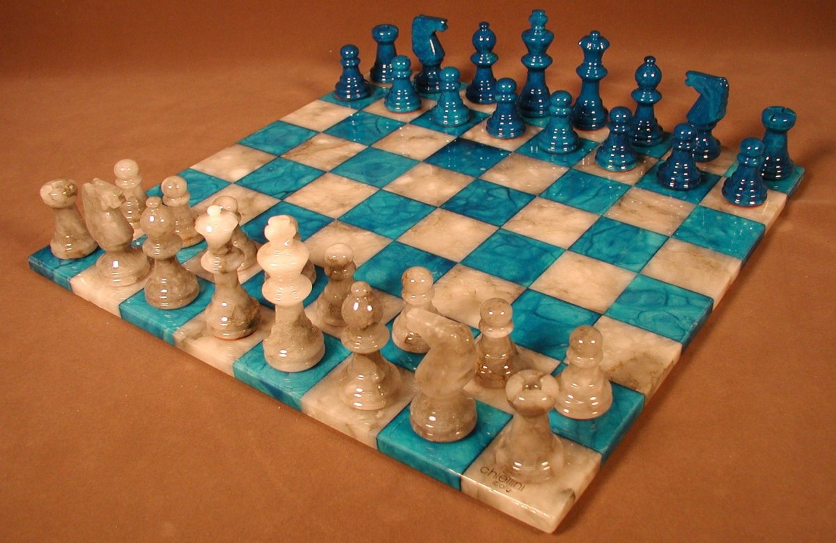 Шахматы из эпоксидной смолы