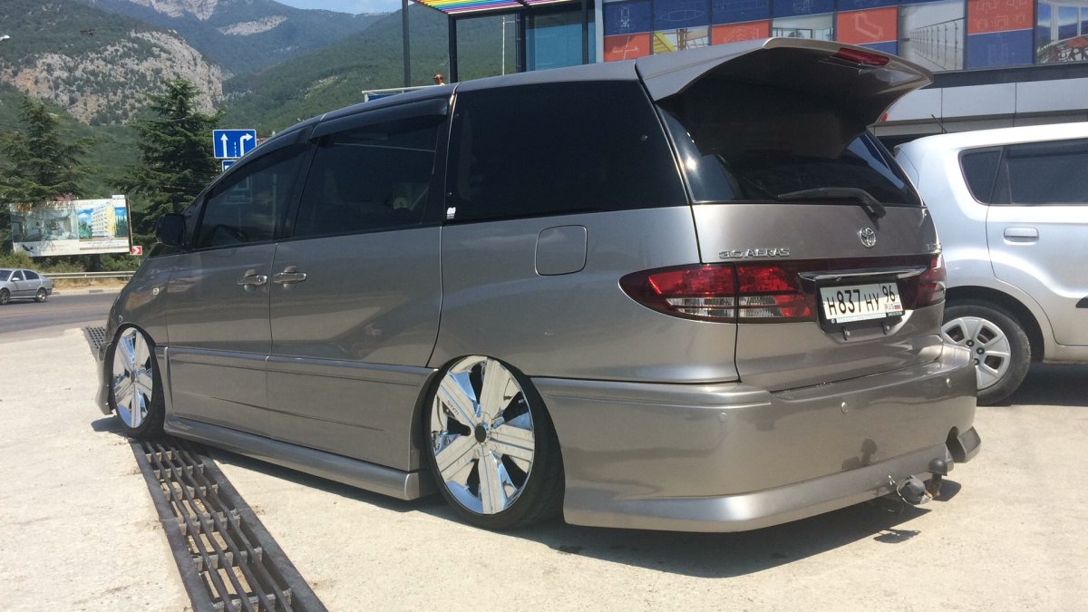 Toyota Estima 2001 Tuning