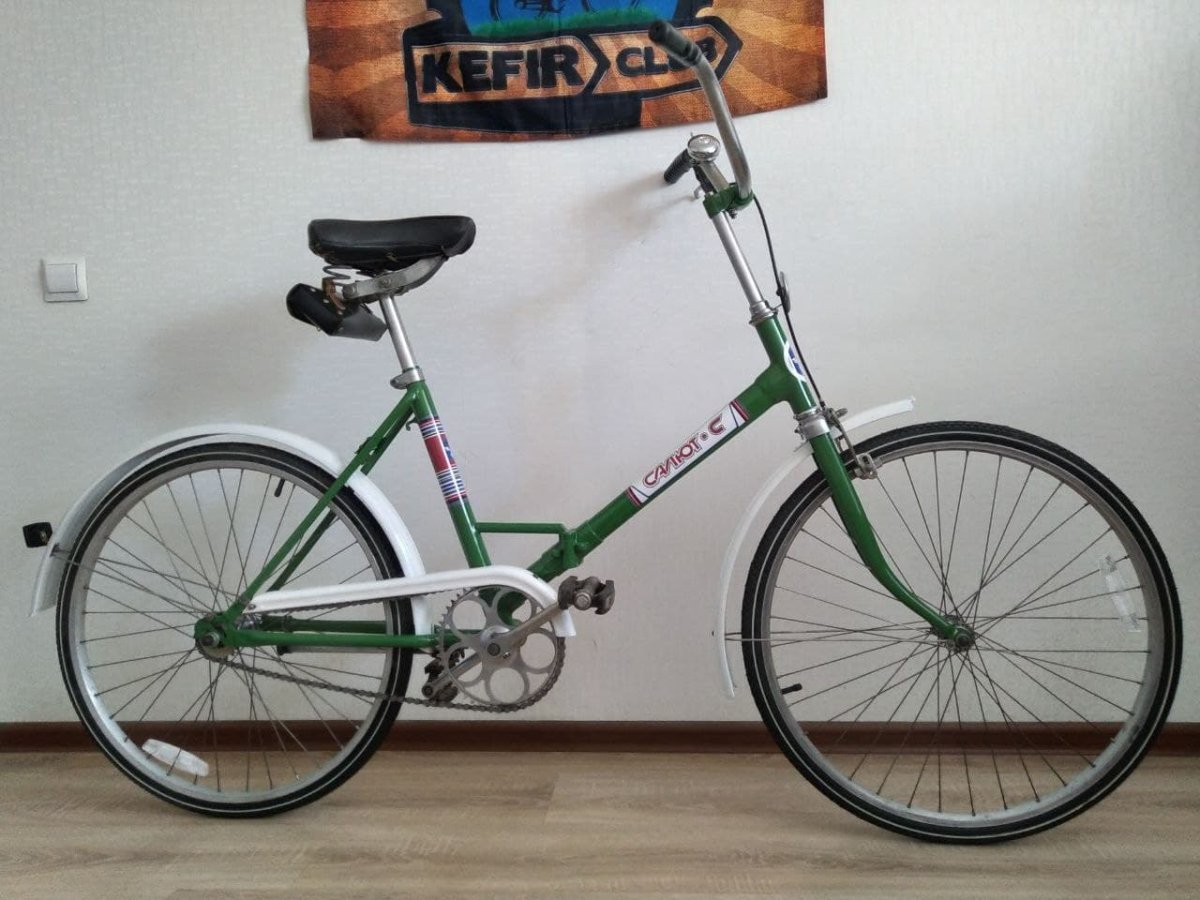 Реставрированный велосипед салют