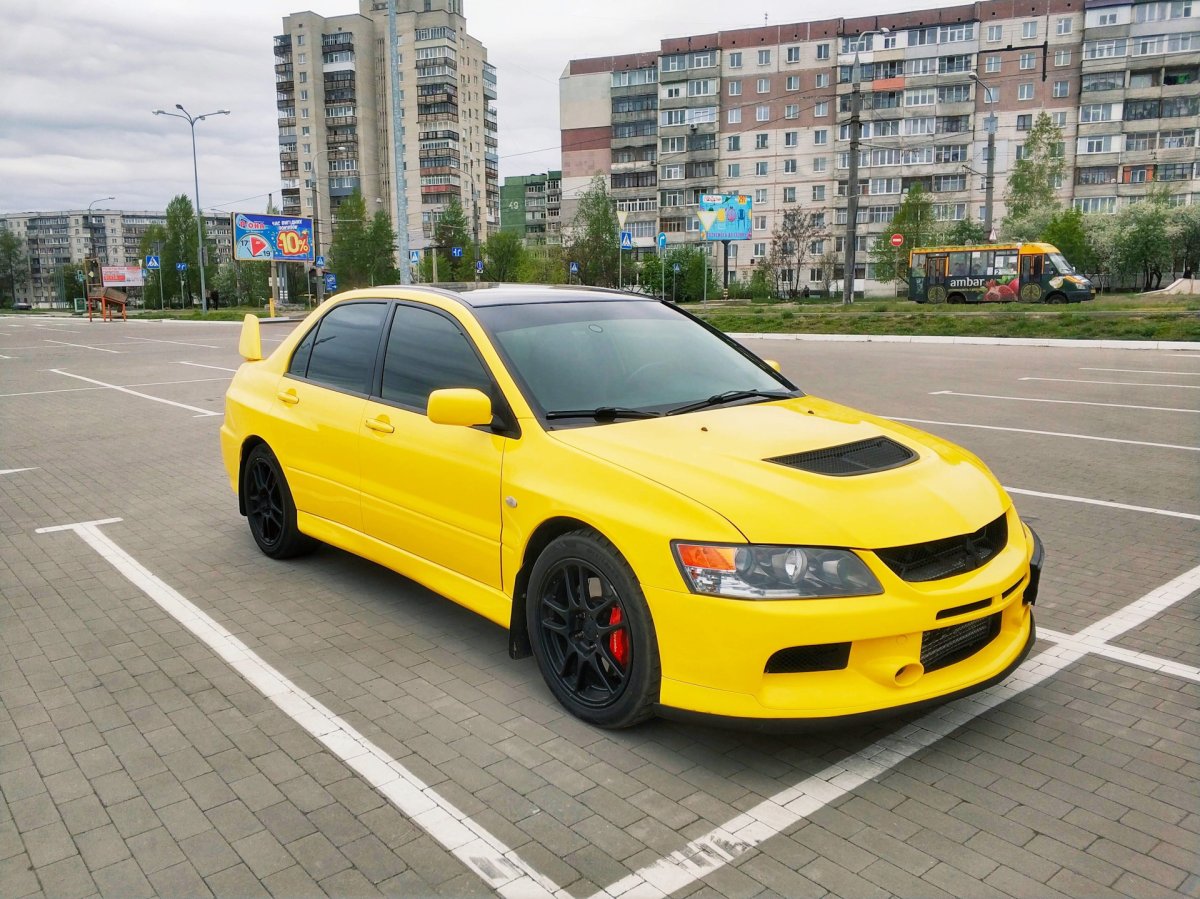 Митсубиси Лансер эвик