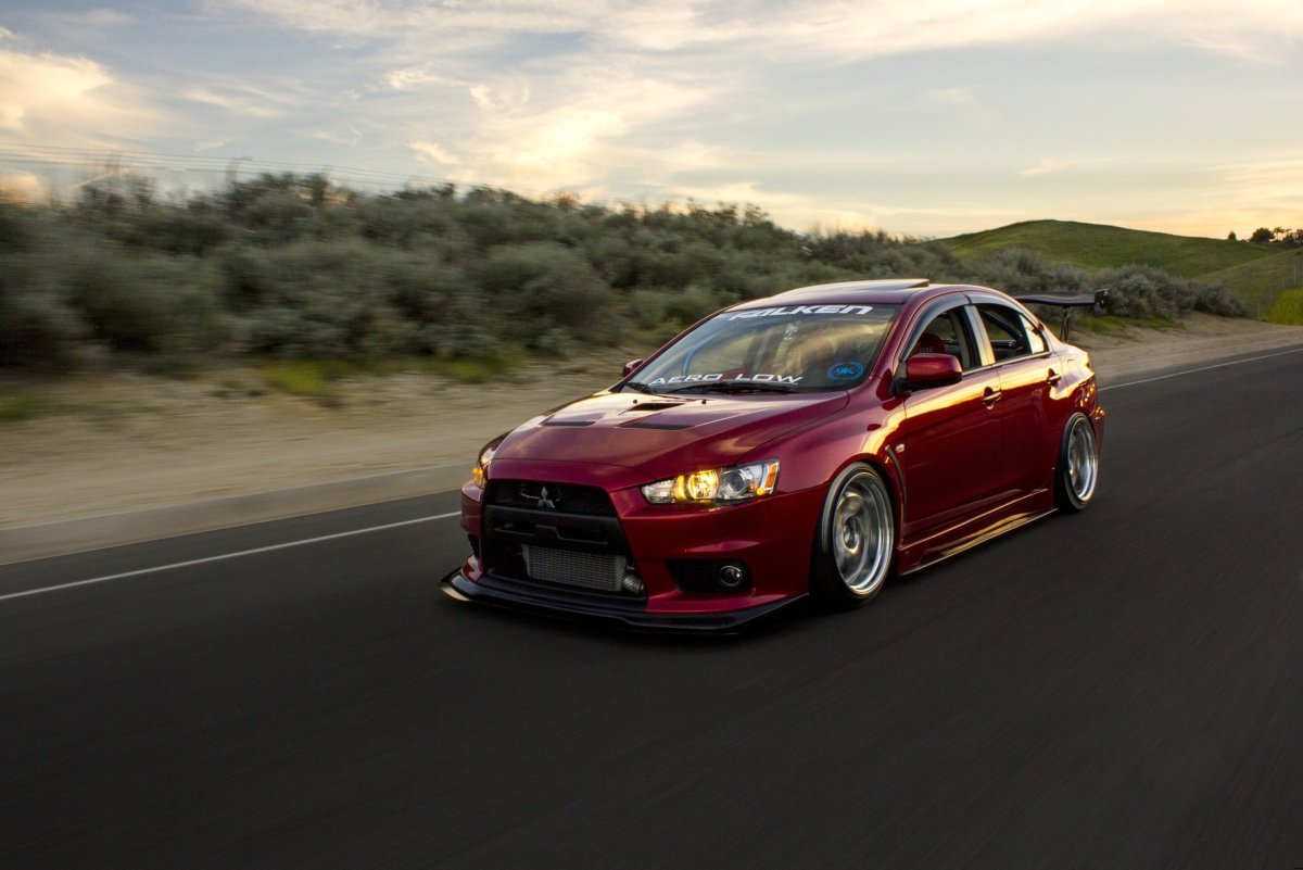 Mitsubishi Lancer Evolution x стенс