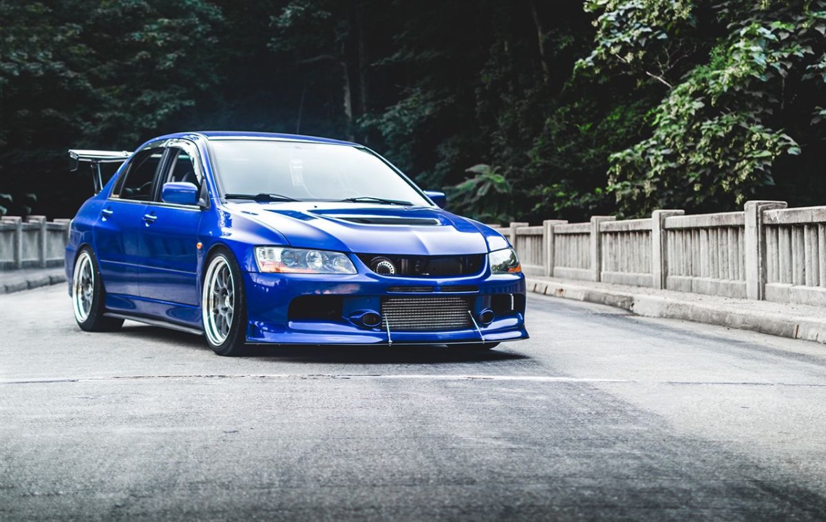 Mitsubishi Lancer 9 Эво