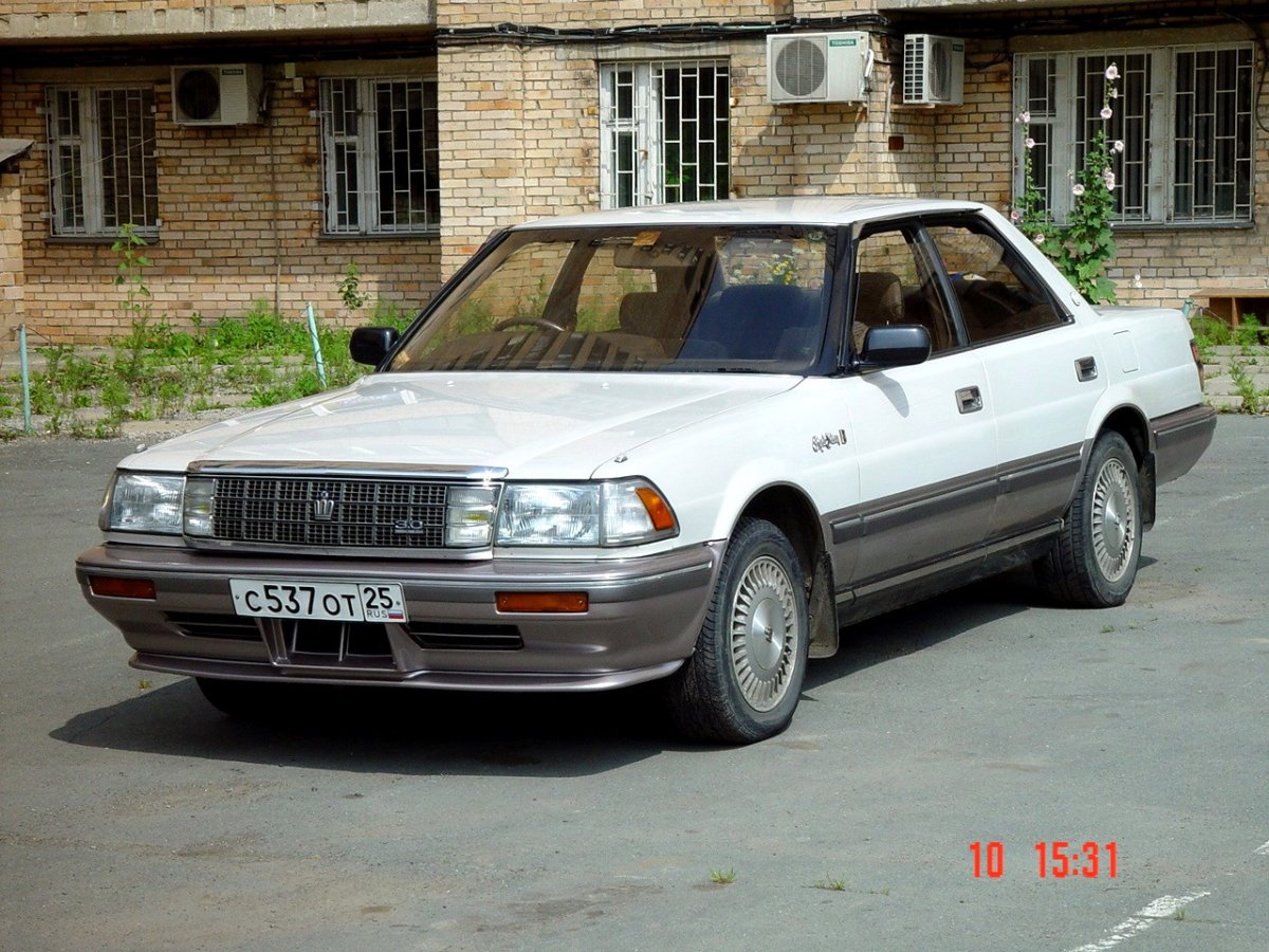 Toyota Crown 1990