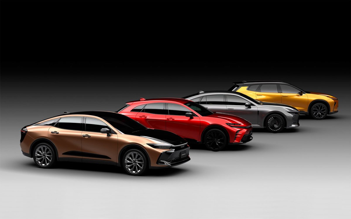 Toyota Crown 2022 16 поколение