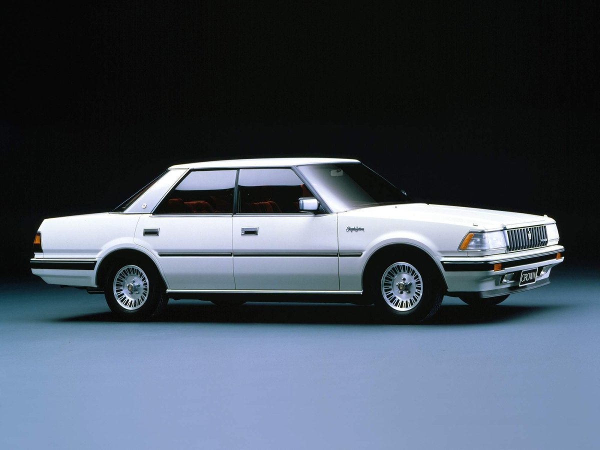 Toyota Crown s120 Royal Saloon