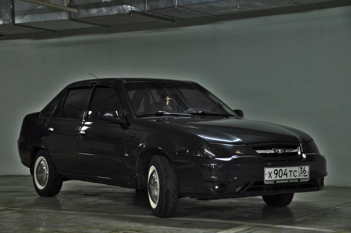 Daewoo Nexia черная