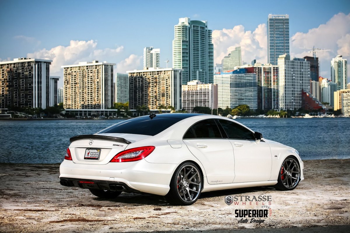 Mercedes Benz CLS 63 AMG Tuning