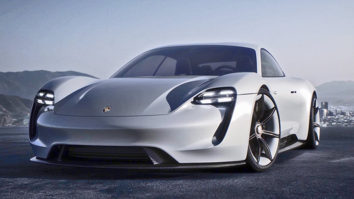 Электрокар Porsche Mission e