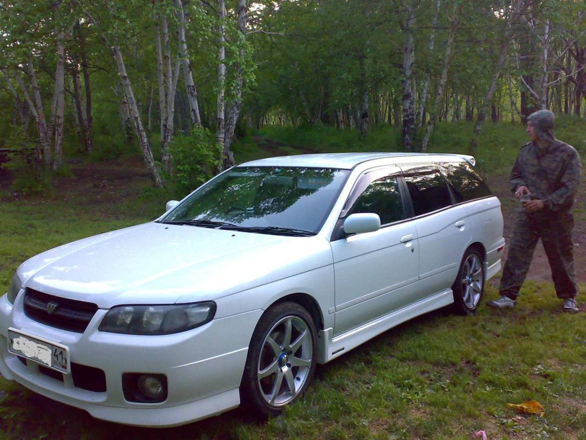 Ниссан Авенир 2000