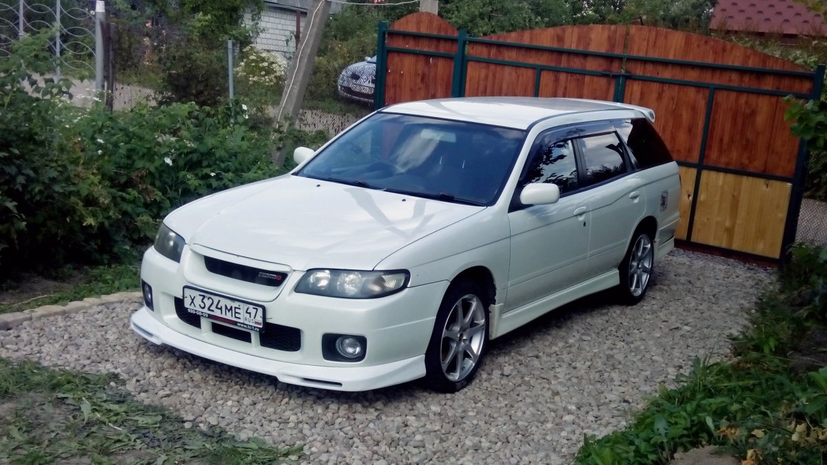 Ниссан Авенир 2008