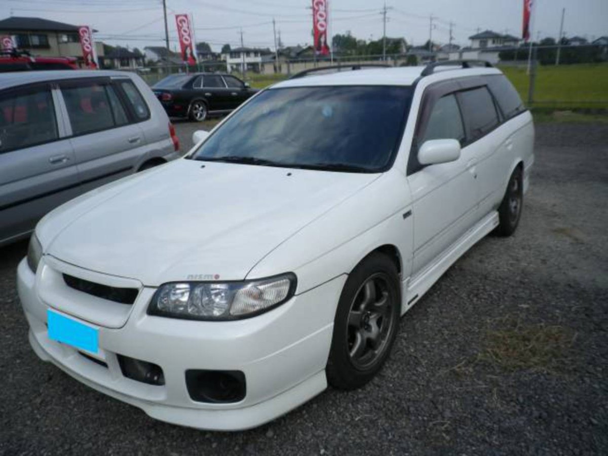 Nissan Avenir gt