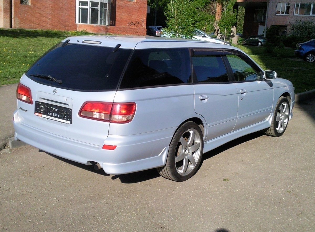 Ниссан Авенир 2007